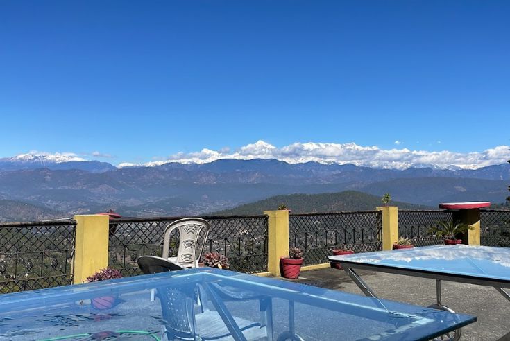 Resorts in kausani