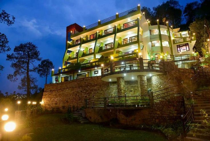 Couple Freindly Resorts in kausani