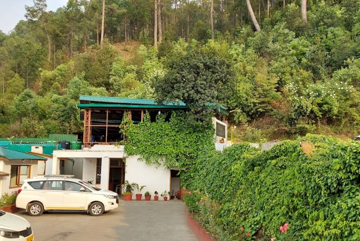 Resorts in kausani